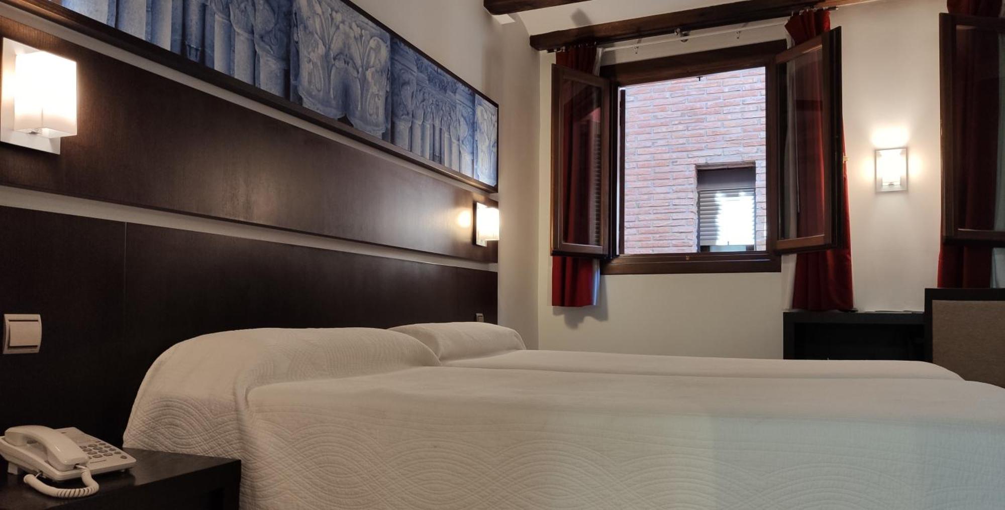 Hotel Rey Sancho Navarrete Bilik gambar